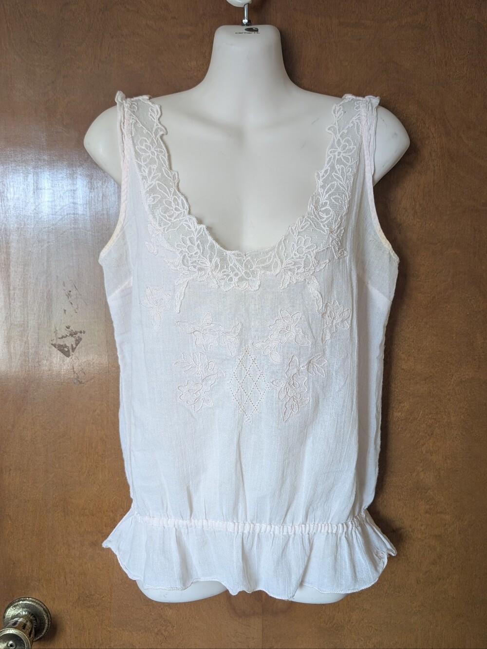A&F Abercrombie Fitch Light Pink Embroidered Lace Ruffle Sleeveless Top